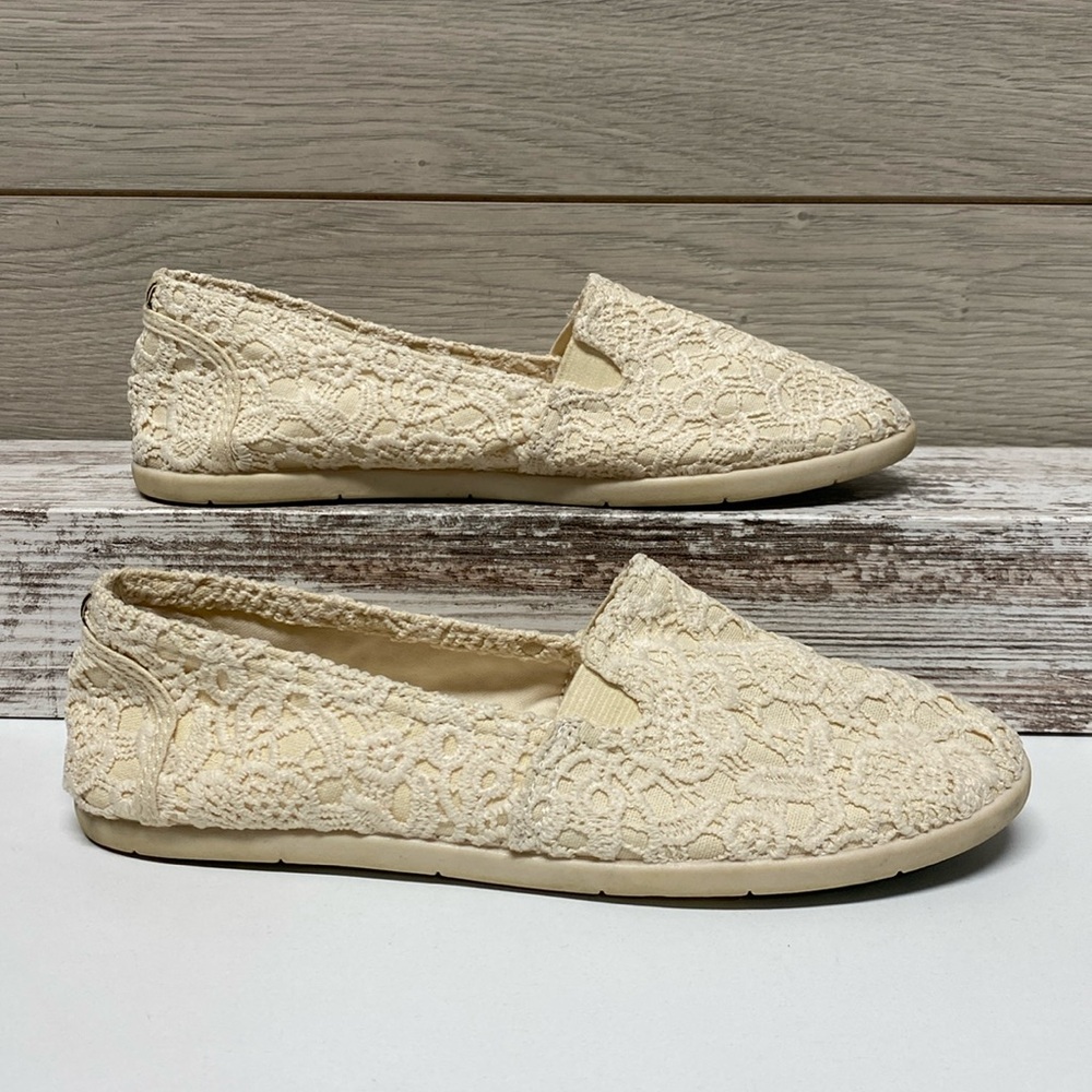 AIRWALK Ivory White Casual Comfort Flats Size 8